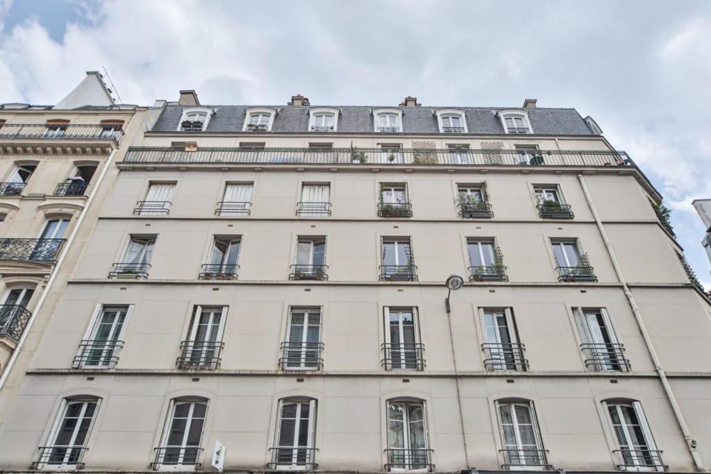 Apartment De Charme Proche Du Canal Saint-martin Paris