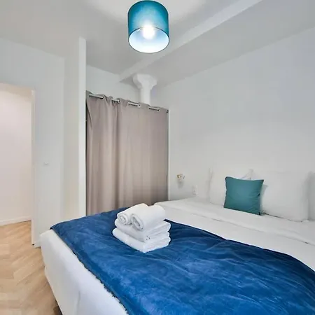 Apartment De Charme Proche Du Canal Saint-martin Paris