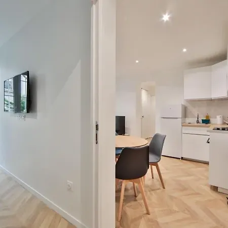 Apartment De Charme Proche Du Canal Saint-martin Paris